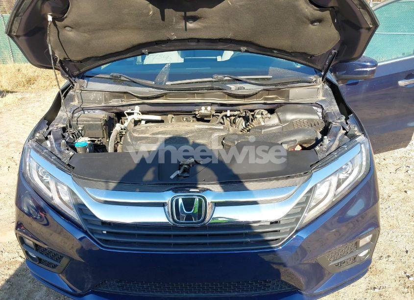 Photo 10 of 2018 Honda Odyssey EX (VIN 5FNRL6H54JB046225)