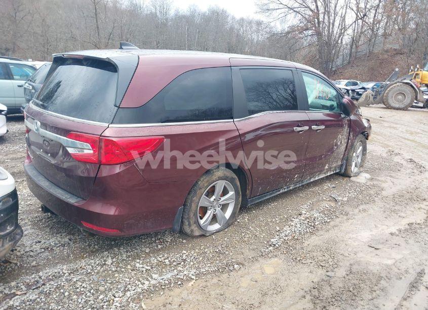 Photo 3 of 2019 Honda Odyssey EX (VIN 5FNRL6H54KB026395)