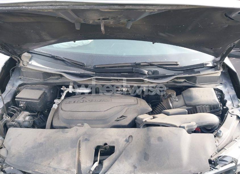 Photo 10 of 2019 Honda Odyssey EX (VIN 5FNRL6H54KB122804)