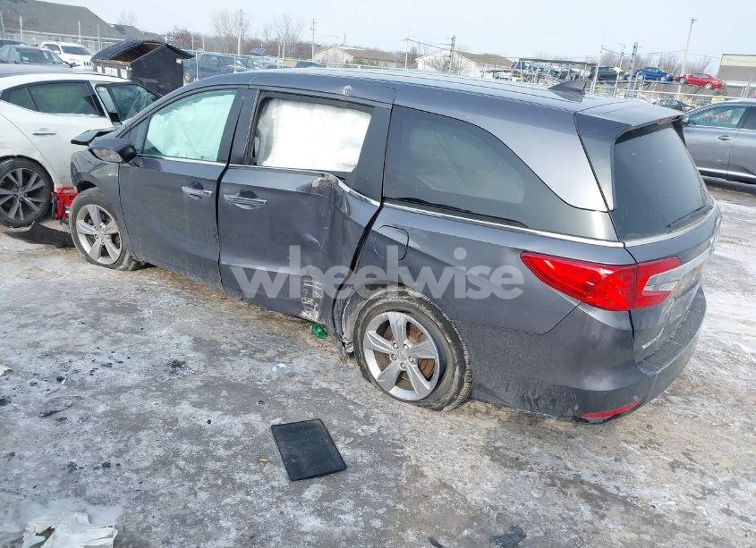 Photo 3 of 2019 Honda Odyssey EX (VIN 5FNRL6H54KB122804)