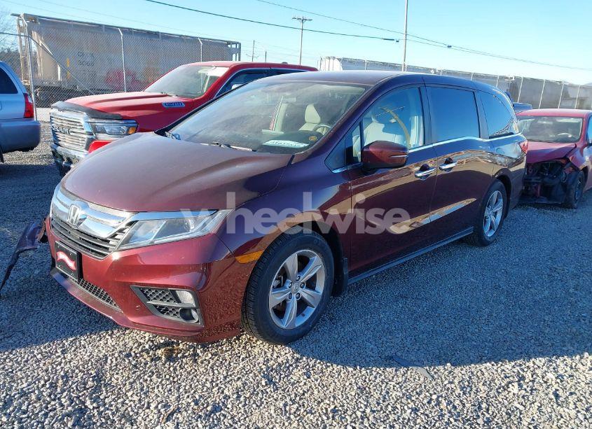 Photo 2 of 2019 Honda Odyssey EX (VIN 5FNRL6H55KB026390)