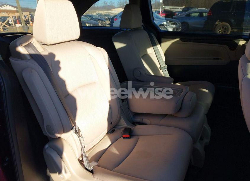Photo 8 of 2019 Honda Odyssey EX (VIN 5FNRL6H55KB026390)