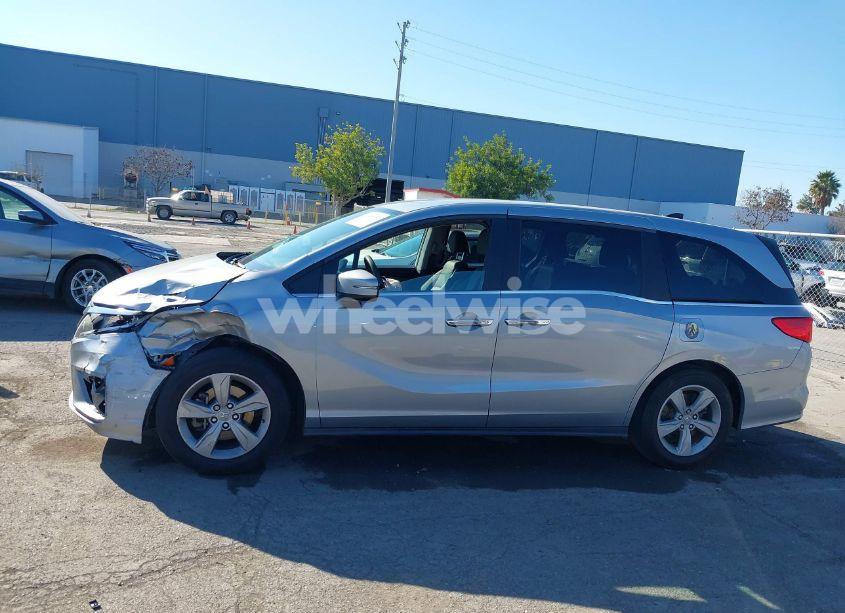 Photo 14 of 2019 Honda Odyssey EX (VIN 5FNRL6H55KB085472)