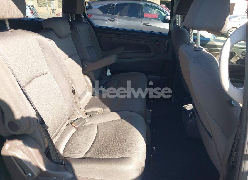 Photo 8 of 2019 Honda Odyssey EX (VIN 5FNRL6H55KB085472)
