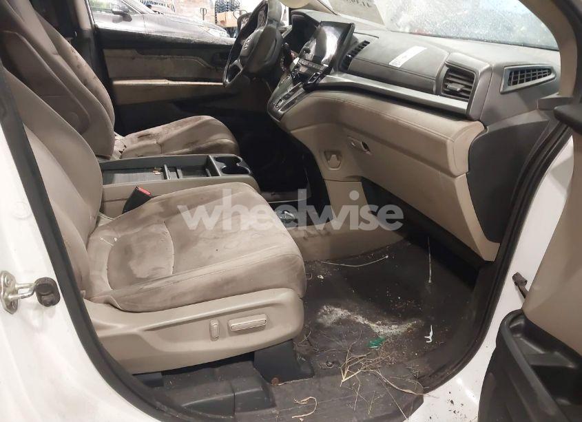 Photo 5 of 2020 Honda Odyssey EX (VIN 5FNRL6H55LB026049)
