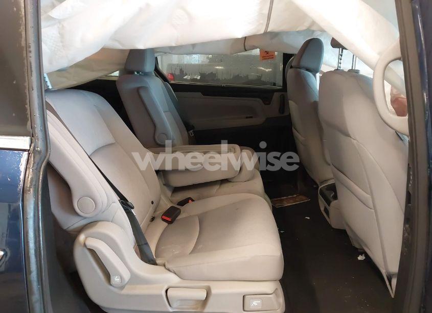 Photo 8 of 2020 Honda Odyssey EX (VIN 5FNRL6H55LB027881)