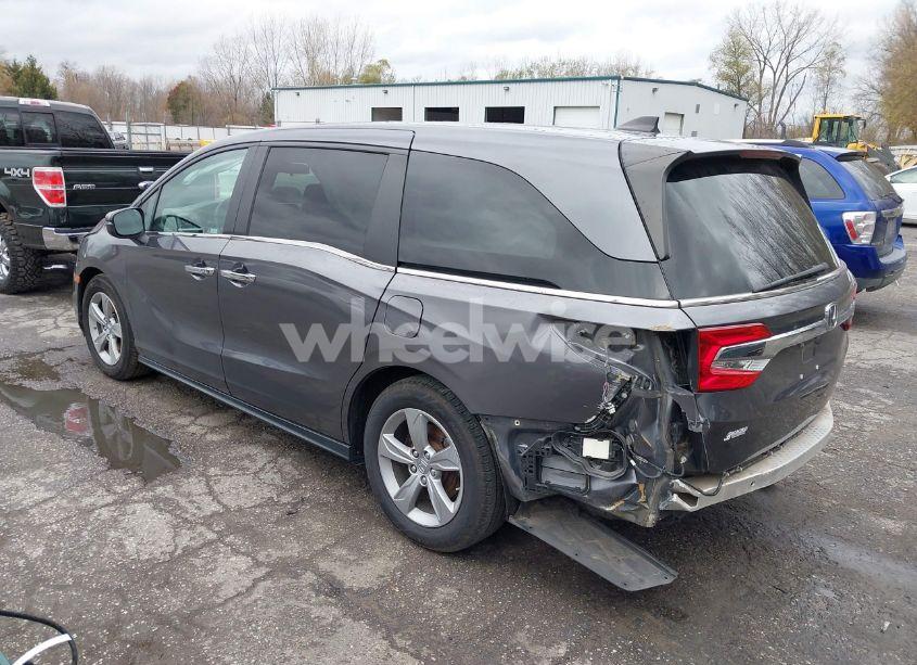 Photo 3 of 2020 Honda Odyssey EX (VIN 5FNRL6H55LB042896)