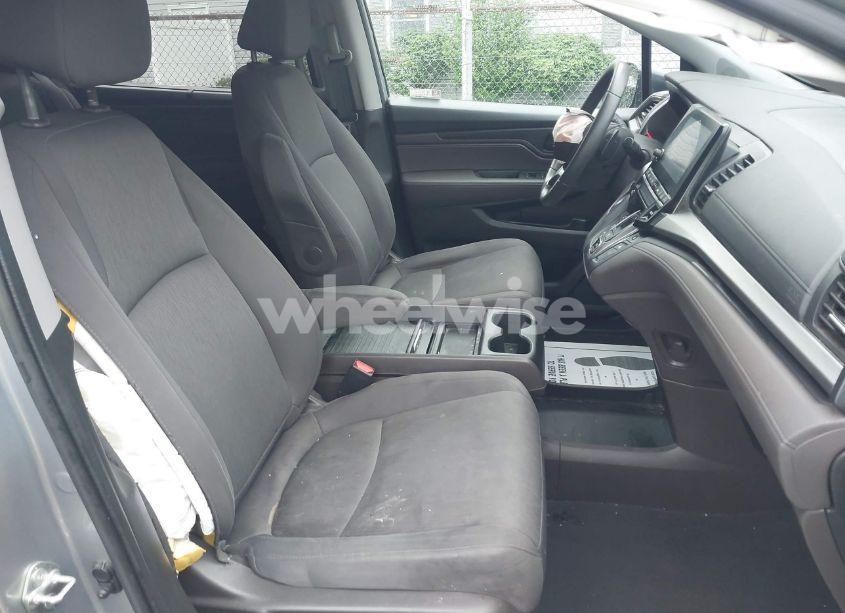 Photo 5 of 2020 Honda Odyssey EX (VIN 5FNRL6H55LB056006)