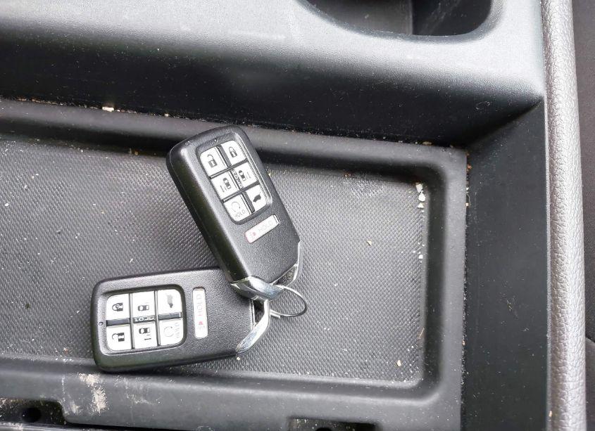 Photo 11 of 2021 Honda Odyssey EX (VIN 5FNRL6H55MB014484)