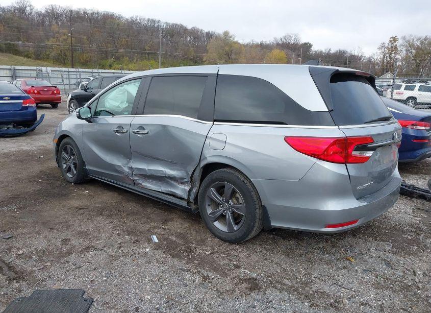 Photo 3 of 2021 Honda Odyssey EX (VIN 5FNRL6H55MB014484)