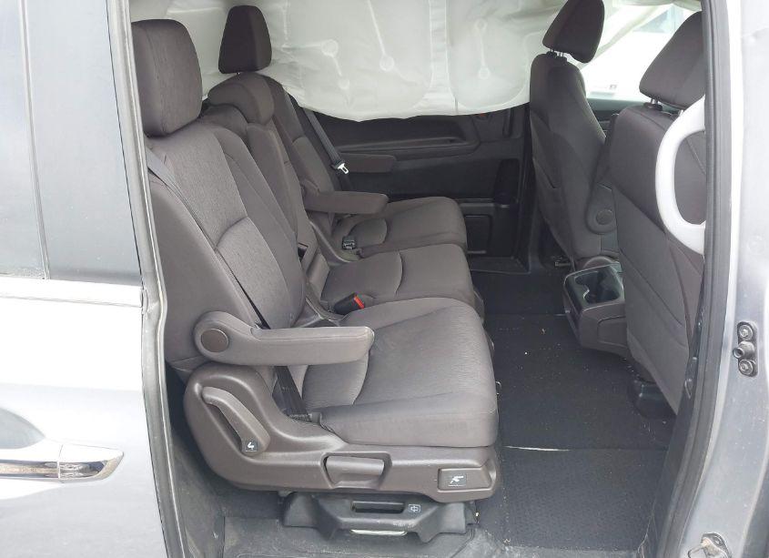 Photo 8 of 2021 Honda Odyssey EX (VIN 5FNRL6H55MB014484)