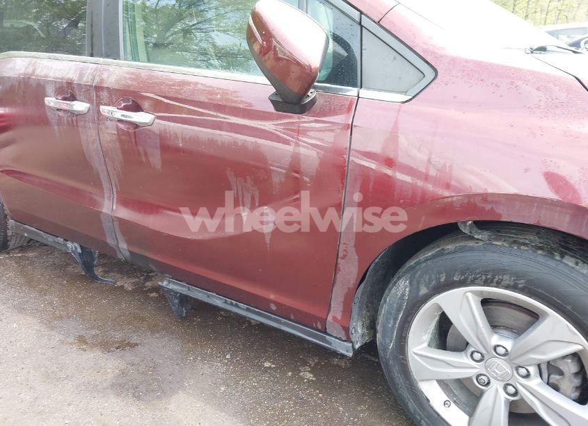 Photo 12 of 2018 Honda Odyssey EX (VIN 5FNRL6H56JB015557)