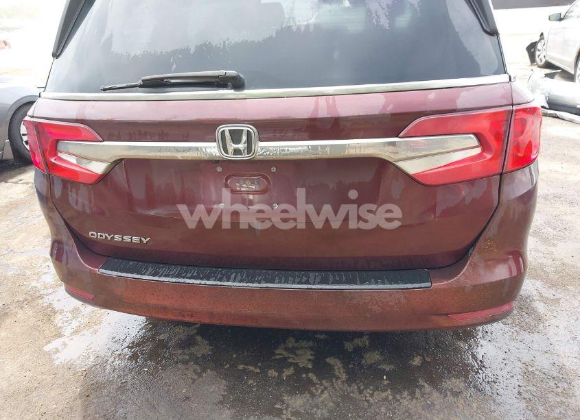 Photo 13 of 2018 Honda Odyssey EX (VIN 5FNRL6H56JB015557)