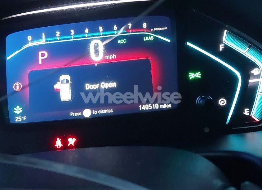 Photo 15 of 2018 Honda Odyssey EX (VIN 5FNRL6H56JB030169)