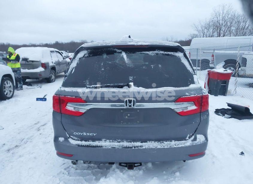 Photo 16 of 2018 Honda Odyssey EX (VIN 5FNRL6H56JB030169)