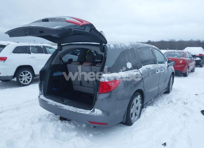 Photo 4 of 2018 Honda Odyssey EX (VIN 5FNRL6H56JB030169)