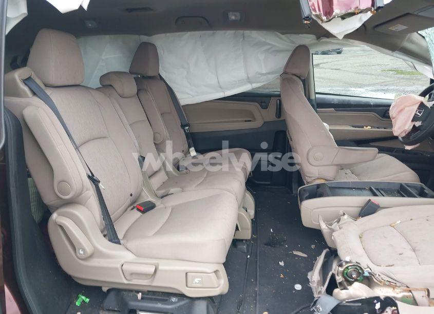 Photo 8 of 2018 Honda Odyssey EX (VIN 5FNRL6H56JB084863)