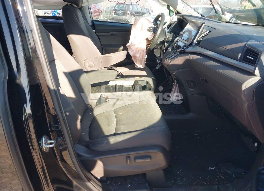 Photo 5 of 2019 Honda Odyssey EX (VIN 5FNRL6H56KB008352)