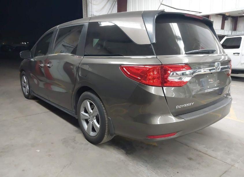 Photo 3 of 2019 Honda Odyssey EX (VIN 5FNRL6H56KB138423)