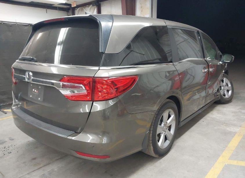 Photo 4 of 2019 Honda Odyssey EX (VIN 5FNRL6H56KB138423)