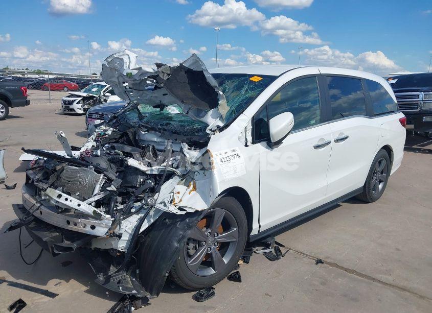 Photo 2 of 2022 Honda Odyssey EX (VIN 5FNRL6H56NB053487)