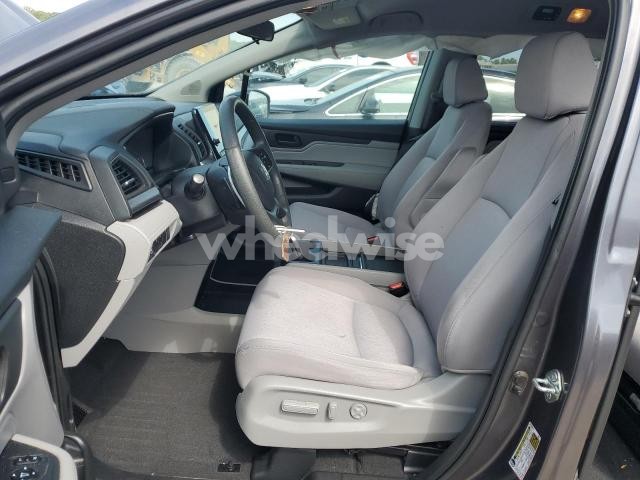 Photo 14 of 2019 HONDA ODYSSEY EX (VIN 5FNRL6H57KB032336)