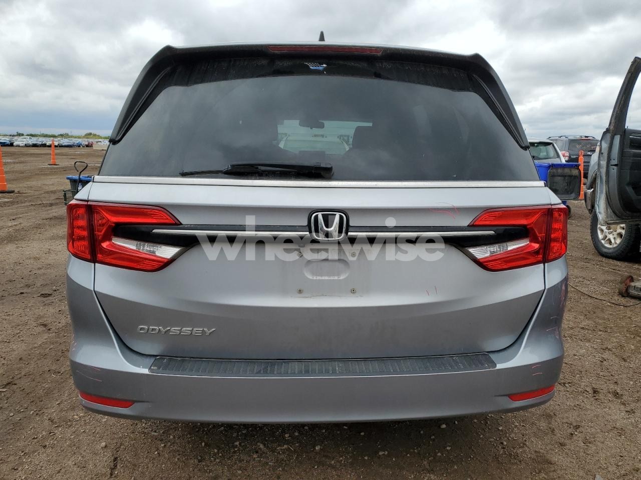 Photo 6 of 2021 HONDA ODYSSEY EX (VIN 5FNRL6H57MB024059)
