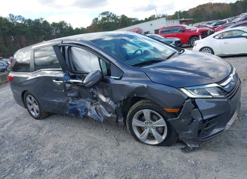 Photo 13 of 2018 Honda Odyssey EX (VIN 5FNRL6H58JB007640)