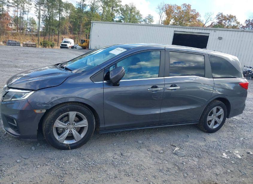 Photo 14 of 2018 Honda Odyssey EX (VIN 5FNRL6H58JB007640)