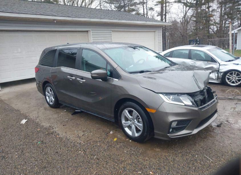 2019 Honda Odyssey EX (VIN 5FNRL6H58KB049811) main photo