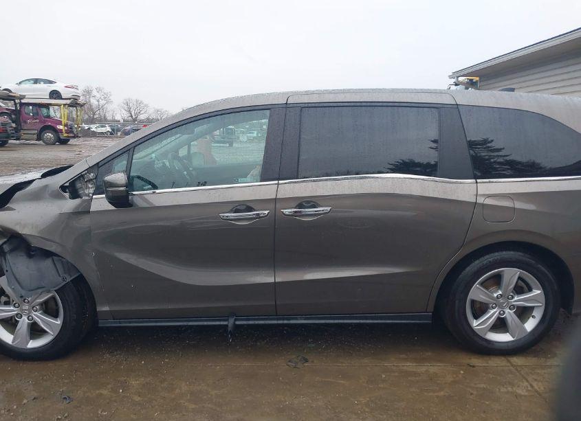 Photo 15 of 2019 Honda Odyssey EX (VIN 5FNRL6H58KB049811)