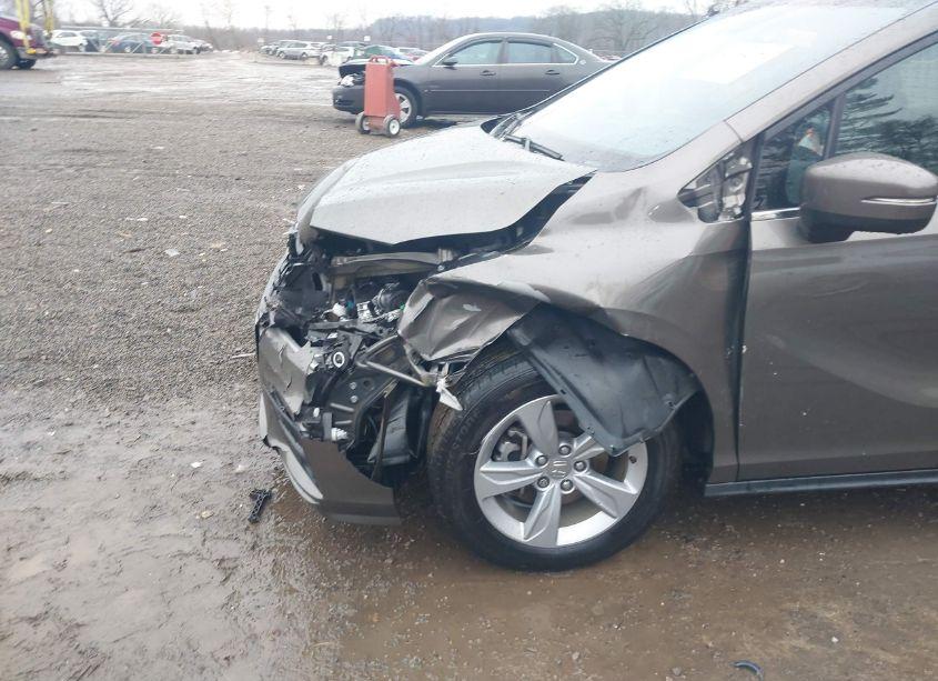 Photo 18 of 2019 Honda Odyssey EX (VIN 5FNRL6H58KB049811)