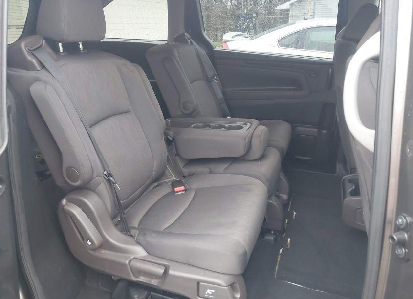 Photo 8 of 2019 Honda Odyssey EX (VIN 5FNRL6H58KB049811)