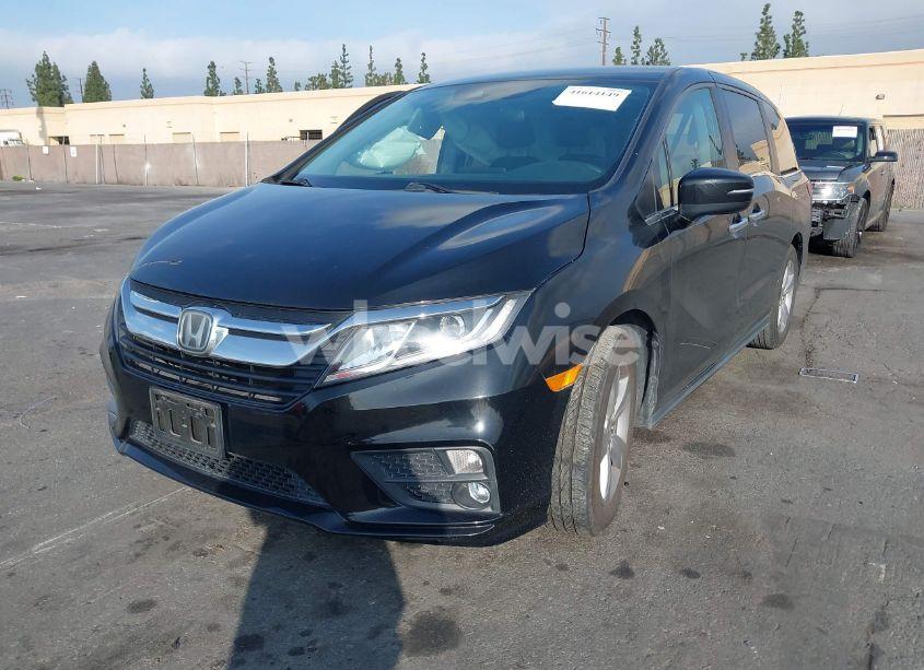 Photo 2 of 2019 Honda Odyssey EX (VIN 5FNRL6H58KB064504)