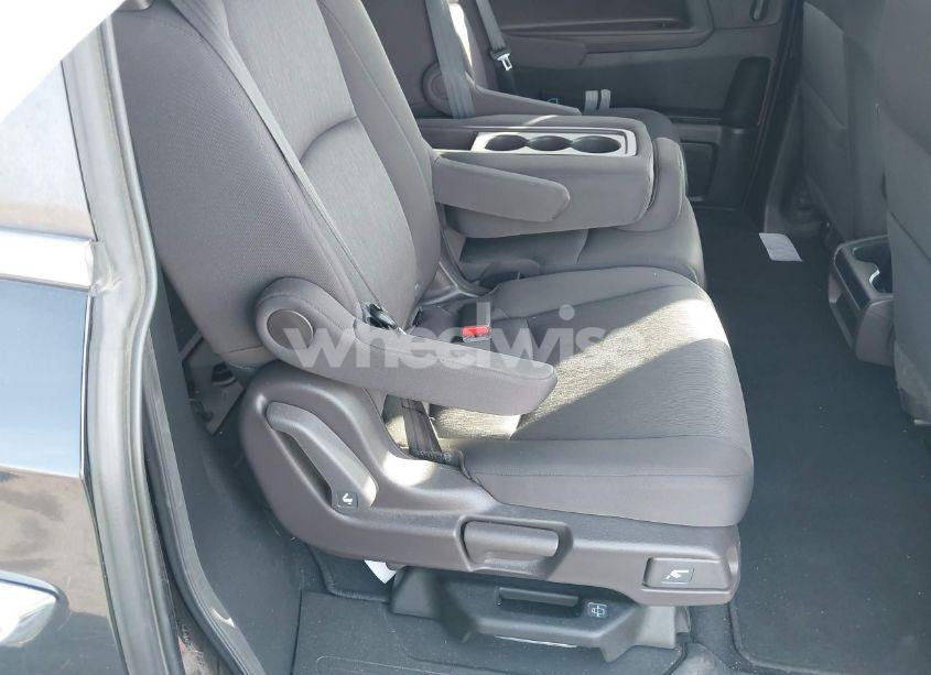 Photo 8 of 2019 Honda Odyssey EX (VIN 5FNRL6H58KB064504)