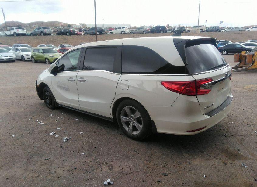 Photo 3 of 2019 Honda Odyssey EX (VIN 5FNRL6H58KB065863)
