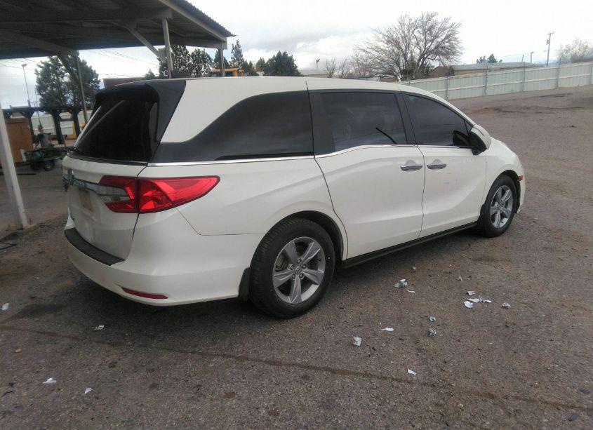 Photo 4 of 2019 Honda Odyssey EX (VIN 5FNRL6H58KB065863)