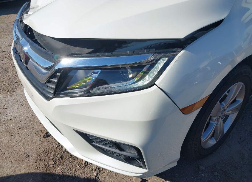 Photo 18 of 2018 Honda Odyssey EX (VIN 5FNRL6H59JB045233)