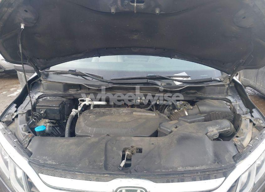 Photo 10 of 2018 Honda Odyssey EX (VIN 5FNRL6H59JB059231)