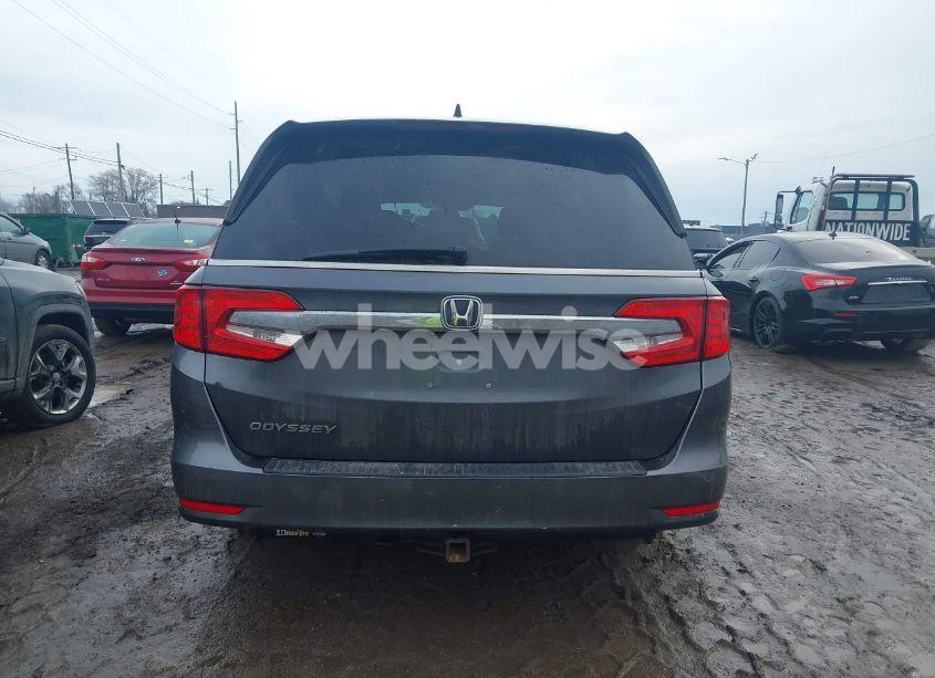 Photo 17 of 2018 Honda Odyssey EX (VIN 5FNRL6H59JB059231)