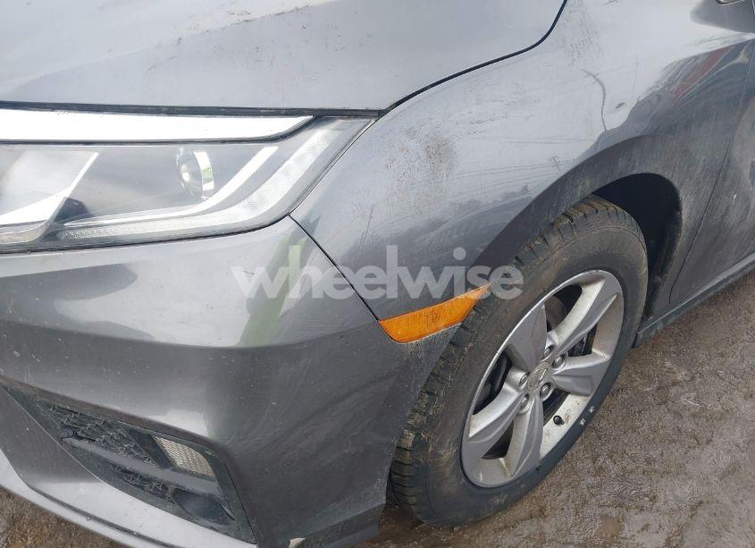 Photo 21 of 2018 Honda Odyssey EX (VIN 5FNRL6H59JB059231)