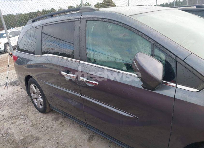 Photo 12 of 2019 Honda Odyssey EX (VIN 5FNRL6H59KB104623)