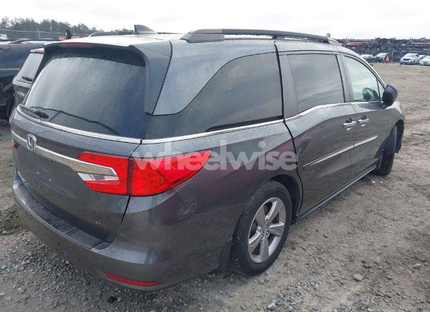 Photo 4 of 2019 Honda Odyssey EX (VIN 5FNRL6H59KB104623)