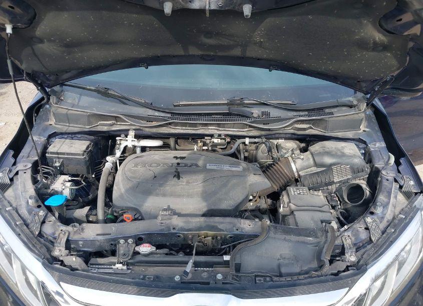 Photo 10 of 2019 Honda Odyssey EX (VIN 5FNRL6H59KB130297)