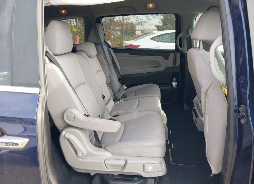 Photo 8 of 2019 Honda Odyssey EX (VIN 5FNRL6H59KB130297)