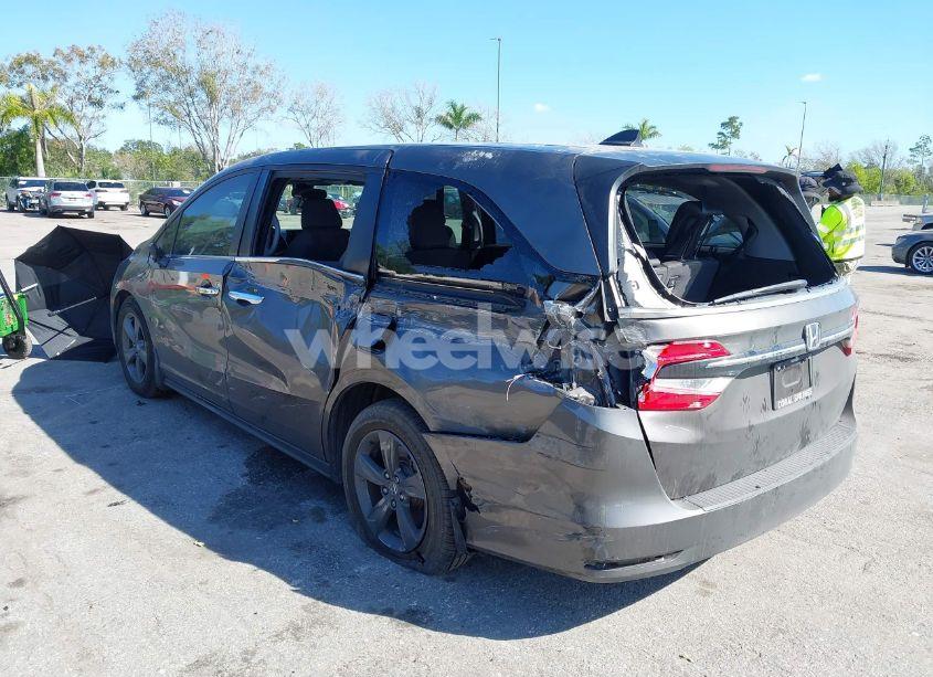 Photo 3 of 2021 Honda Odyssey EX (VIN 5FNRL6H59MB036990)
