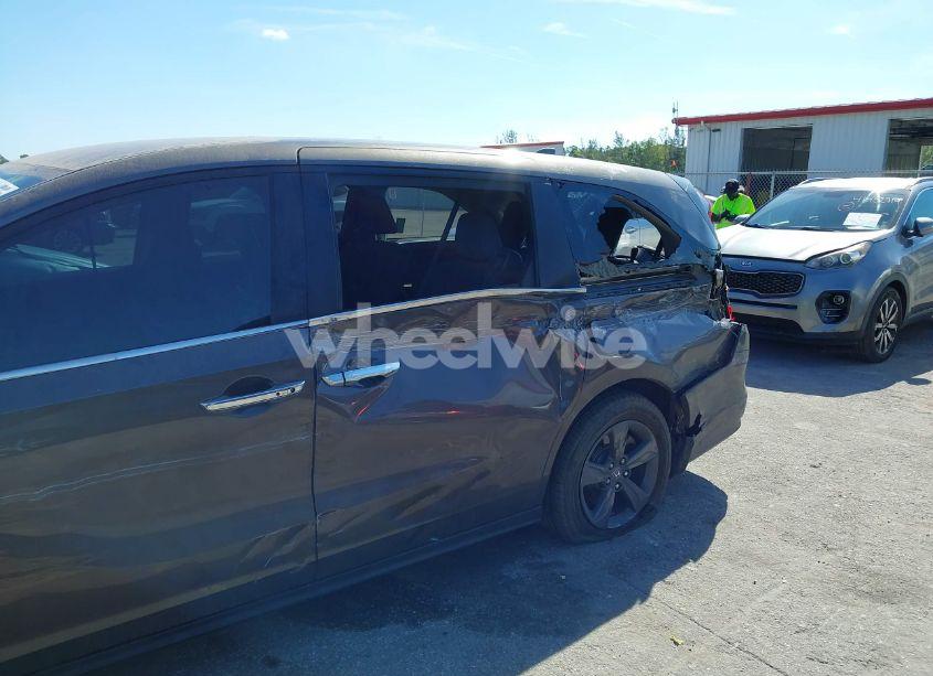 Photo 6 of 2021 Honda Odyssey EX (VIN 5FNRL6H59MB036990)