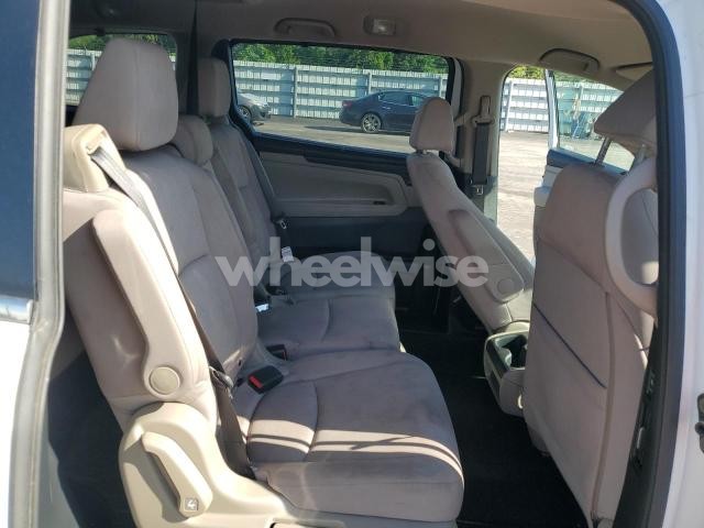 Photo 7 of 2021 HONDA ODYSSEY EX (VIN 5FNRL6H59MB044202)