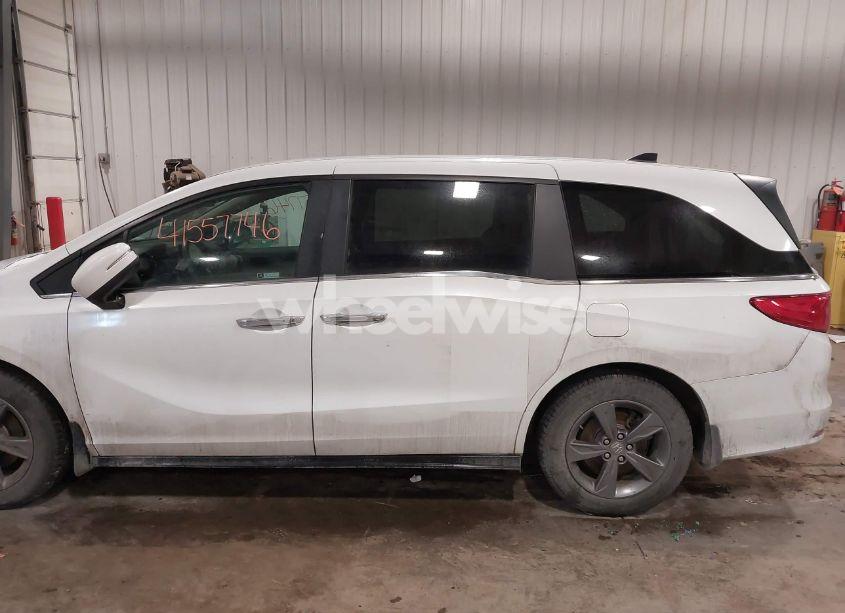 Photo 14 of 2022 Honda Odyssey EX (VIN 5FNRL6H59NB033332)