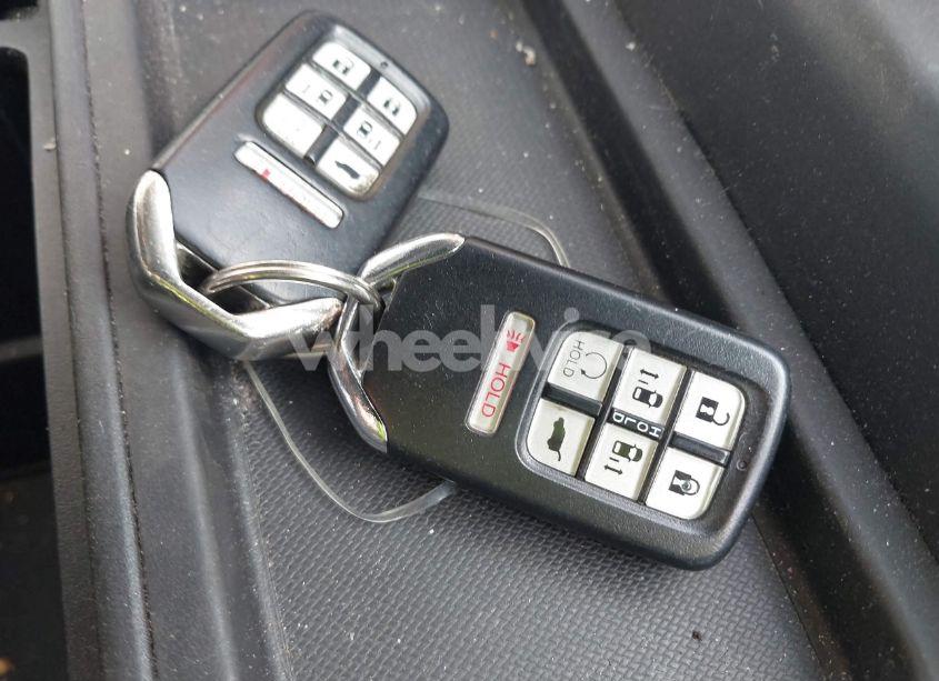 Photo 11 of 2019 Honda Odyssey EX (VIN 5FNRL6H5XKB032346)